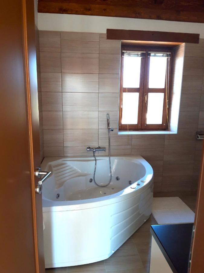 Villa Luksa Грожнян Экстерьер фото